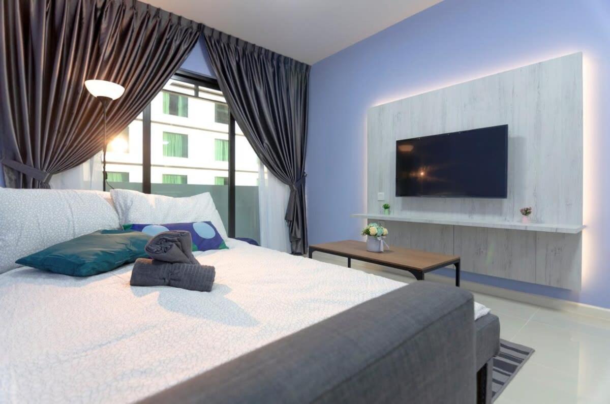 Cozy & High Floor Suite In Suasana Jb 15, Views Джохор Бахру Екстериор снимка