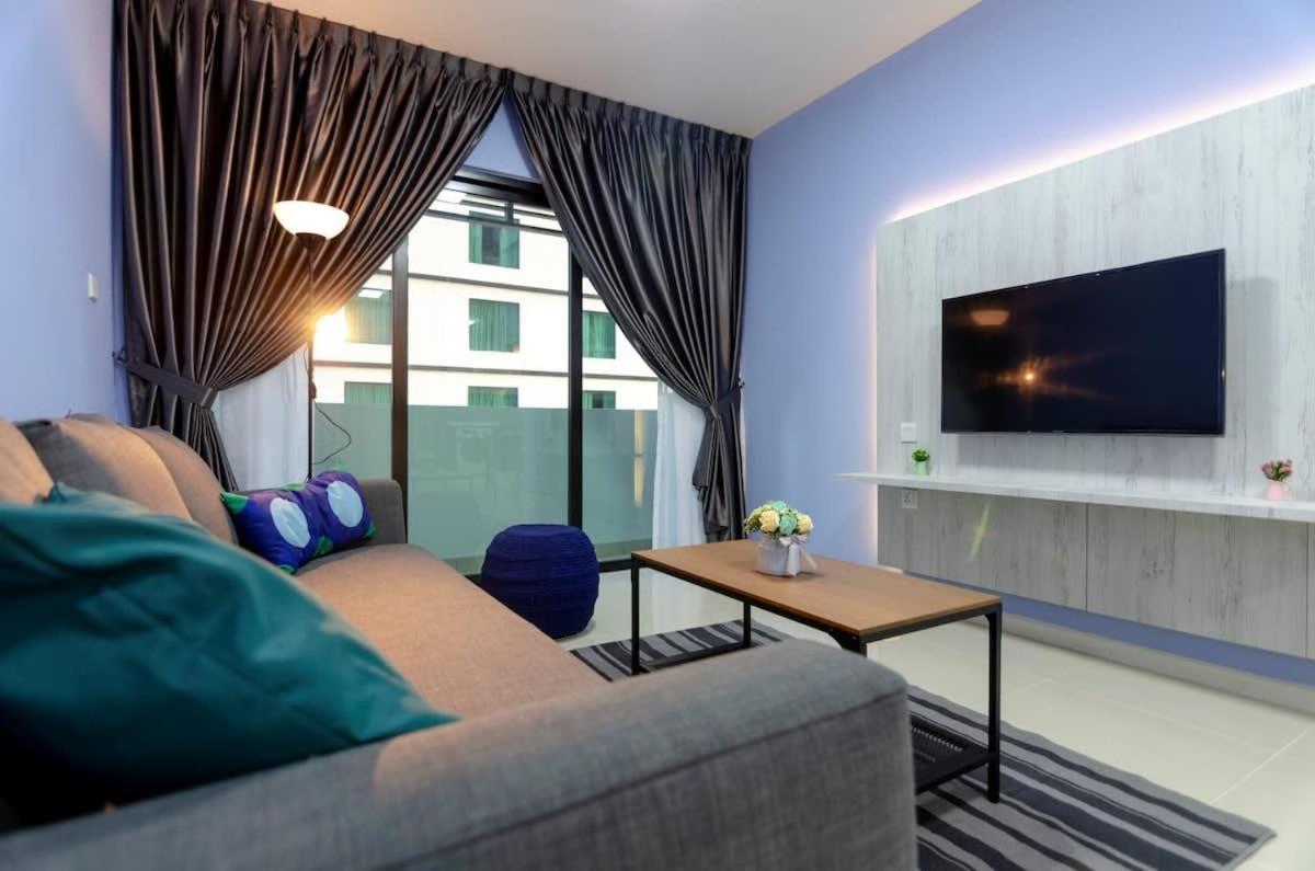 Cozy & High Floor Suite In Suasana Jb 15, Views Джохор Бахру Екстериор снимка